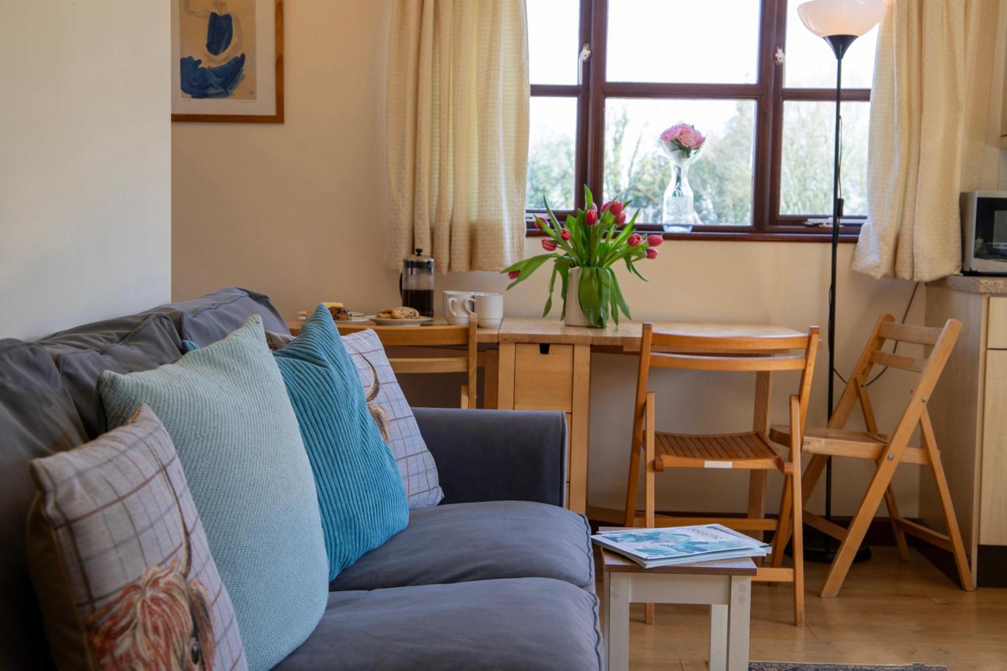 Charlie'S Cottage With Alpacas And 7Mins Drive To Alton Towers Denstone Buitenkant foto
