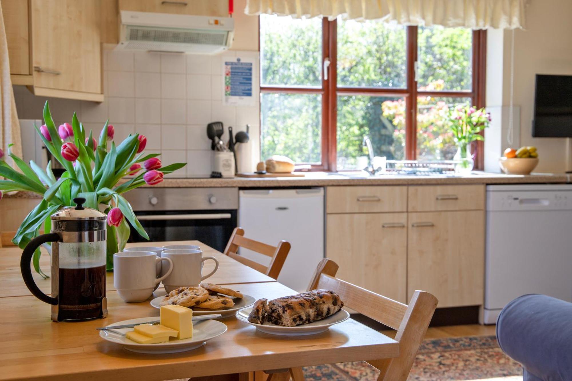 Charlie'S Cottage With Alpacas And 7Mins Drive To Alton Towers Denstone Buitenkant foto
